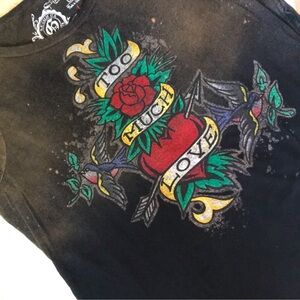 Vintage Y2k Black Graphic Tee with Tattoo Heart and Rose Design